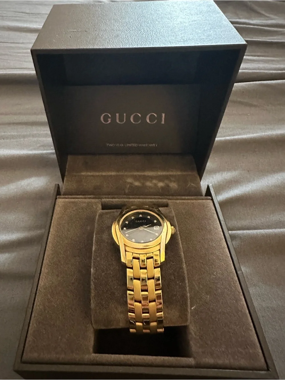 Gucci Gold-Tone Bracelet Watch with Black Dial Rare !